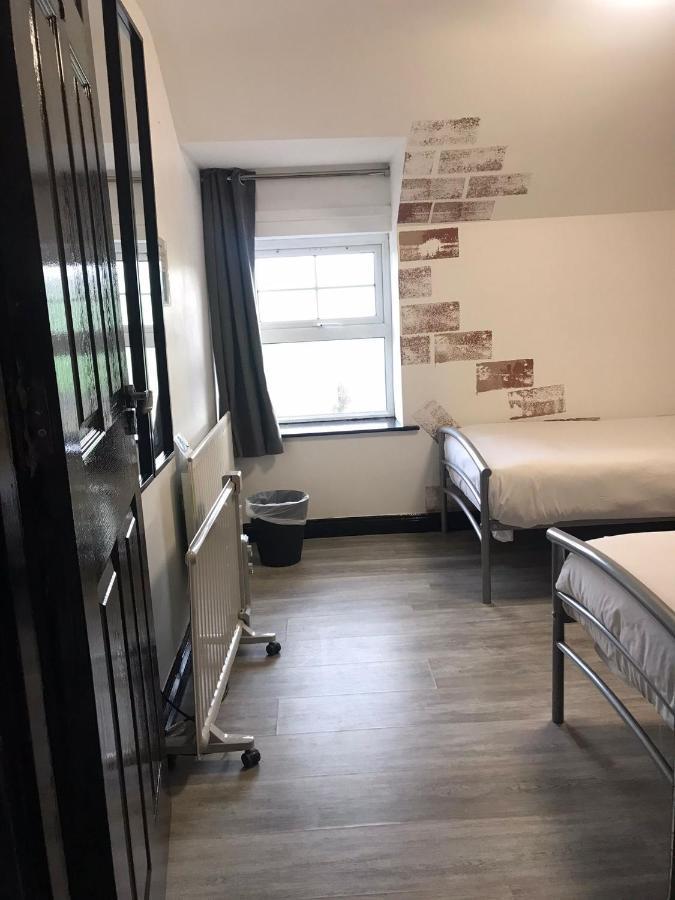 Finn Mccools Giants Causeway Hostel Бушмилс Экстерьер фото