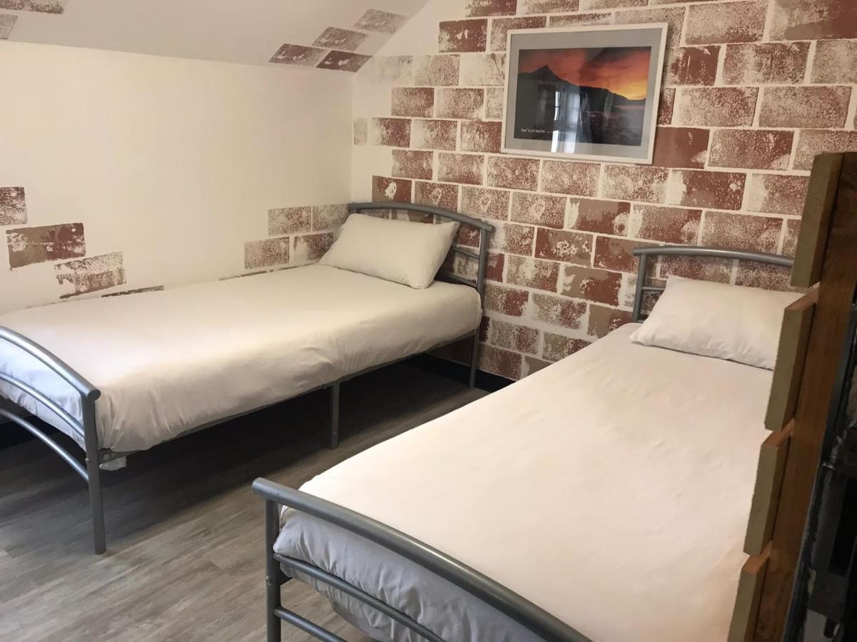 Finn Mccools Giants Causeway Hostel Бушмилс Экстерьер фото